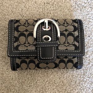 Black Coach Logo Trifold Card Wallet